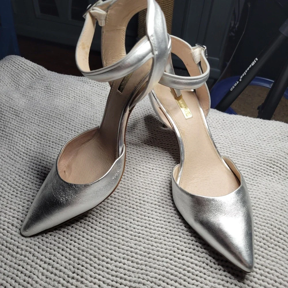 Louise et Cie Kota Metallic Silver Leather Ankle Strap Pointed Toe D Orsay 8.5